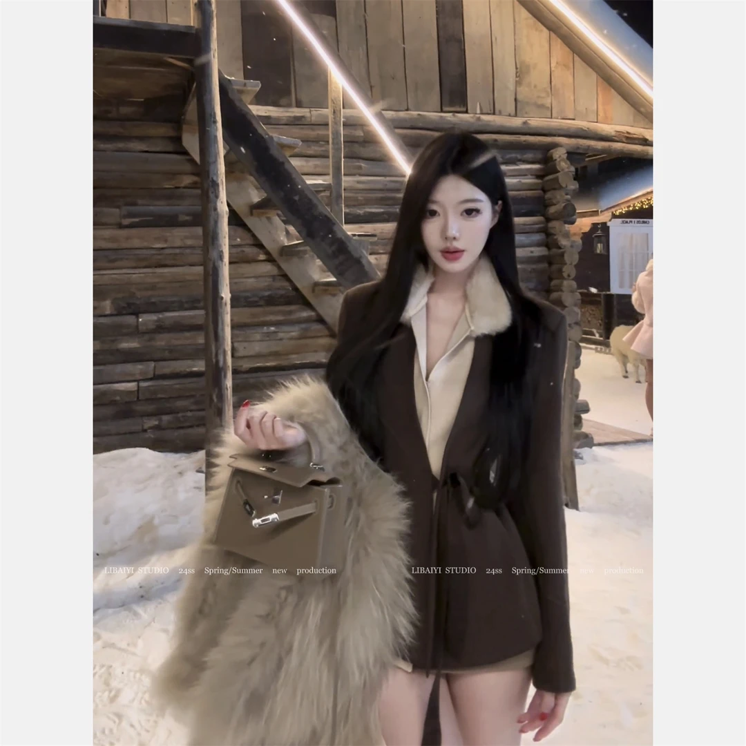 LIBAIYI   美丽又实用/秋冬清冷感翻领马甲上衣+短款外套1304