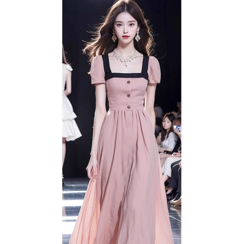 今年流行漂亮独特长裙法式韩系高端精致绝美粉色方领连衣裙子女夏