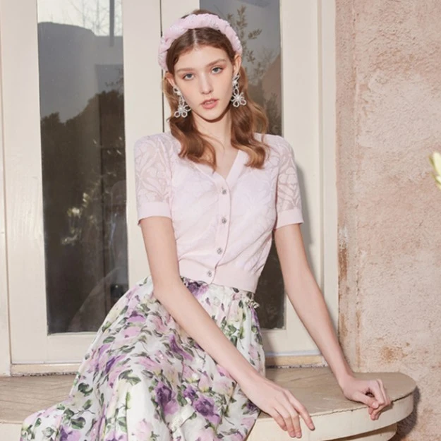 哥文花园 春装花朵钩针针织开衫外套女 CTA2041060