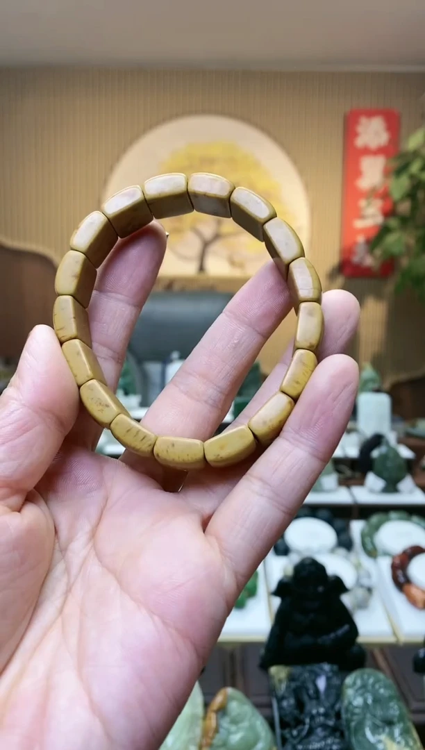 【闪购商品】透闪石质玉手牌未镶嵌多样性随机发一