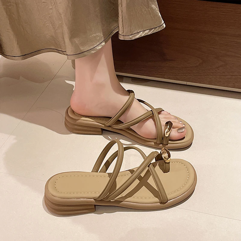 网红外穿套趾拖鞋女2024夏季新款时尚百搭厚底交叉带低跟沙滩凉拖