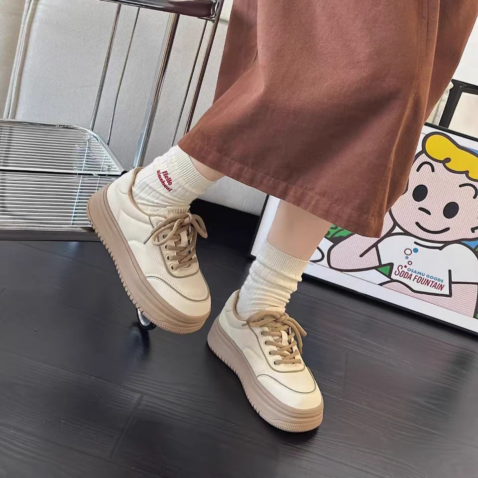 2025新款88-122时尚百搭软底面包鞋女款秋冬季增高休闲厚底板鞋