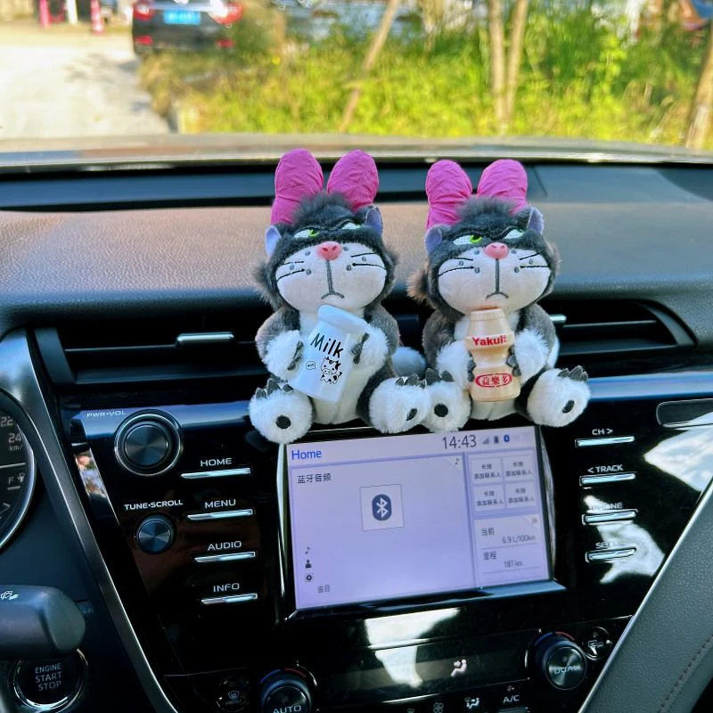 车载香薰汽车空调出风口装饰品可爱摆件车内香薰女蝴蝶结路西法猫