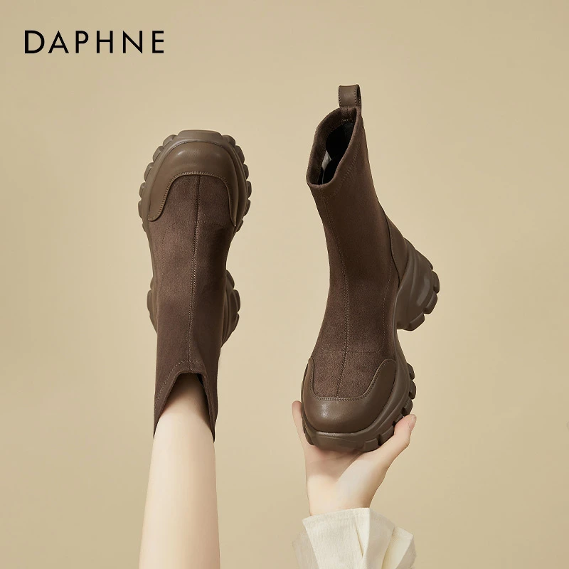 达芙妮厚底袜靴女2025新款冬季复古增高短筒靴百搭软底弹力瘦瘦靴