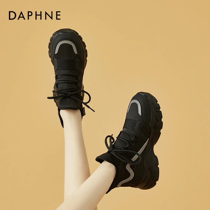 达芙妮高帮休闲鞋女2025新款百搭运动老爹鞋冬季厚底加绒保暖棉鞋