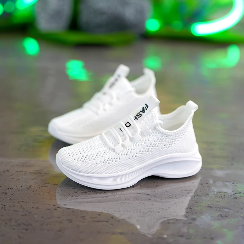 夏季透气飞织鞋女2024新款韩版百搭运动跑步鞋镂空休闲小白洞洞鞋