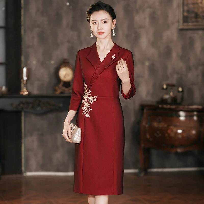 年轻小个子妈妈婚宴礼服裙宴会结婚喜婆婆西装领连衣裙春夏高档