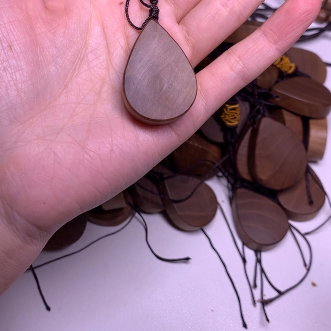 【闪购商品】檀香老山檀香水滴