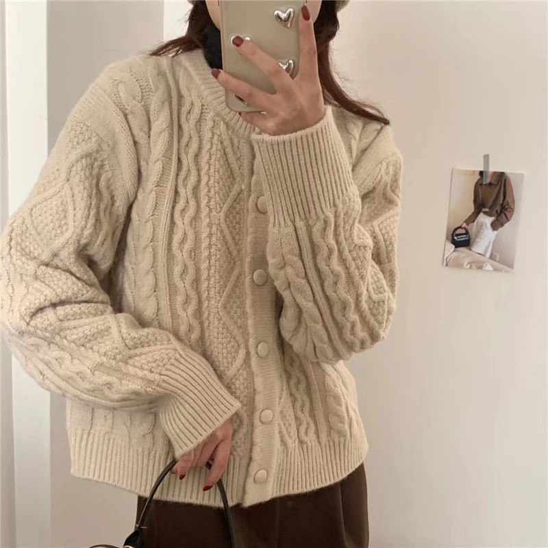 3682（复古风）气质百搭毛衣针织套头女新款外搭洋气小个子上衣针织