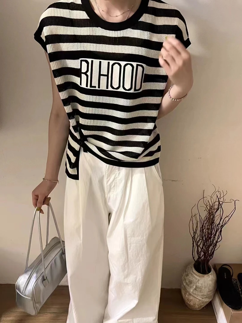 丹丹私服 性感缕空冰丝小衫