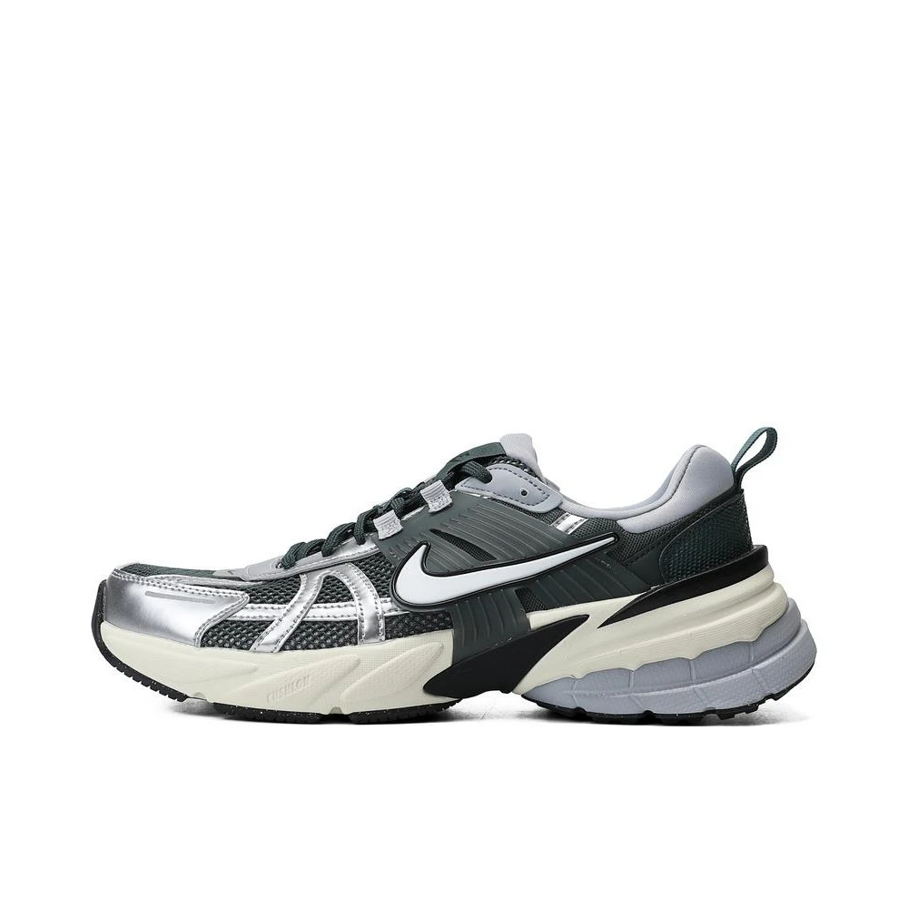 NIKE耐克男子NIKE V2K RUN运动休闲鞋复古风运动鞋HJ4497-300