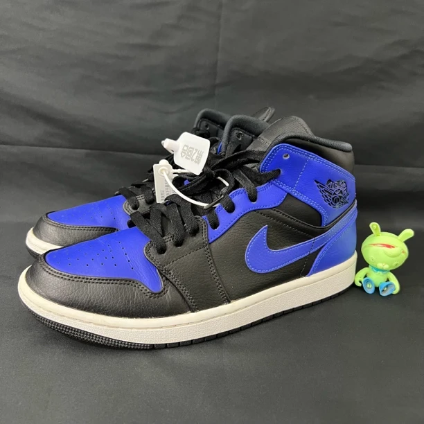 二手42.5码 Nike aj1 黑蓝 中帮复古篮球鞋 假一赔四