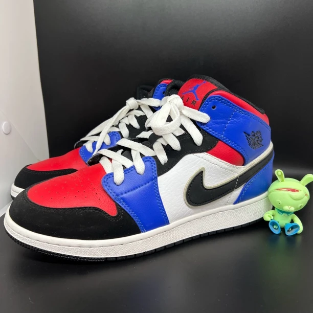 二手40码 Nike aj1 鸳鸯拼接 中帮板鞋 假一赔四