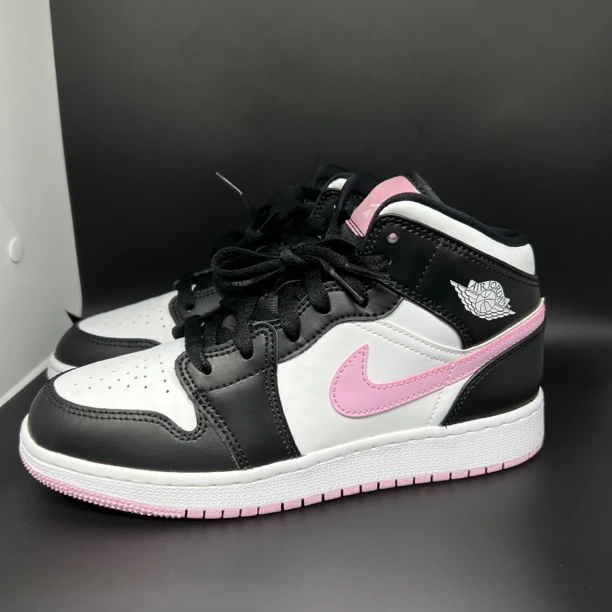 38码/98新/aj1 粉熊猫 中帮 板鞋复古