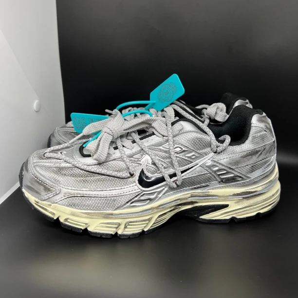 41码/全新/Nike y2k 机能风 定制男款 银白