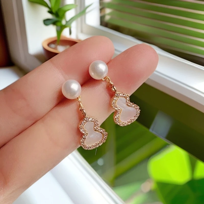 天然淡水珍珠葫芦耳钉气质轻奢时尚百搭小众耳饰