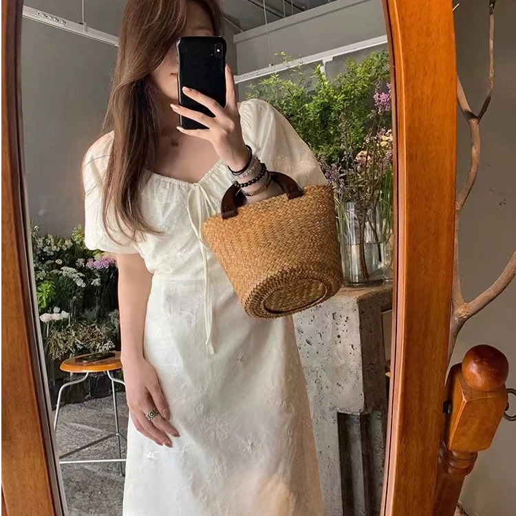 【现货秒发-NAZ依依微胖定制】法式方领绣花收腰显瘦连衣裙