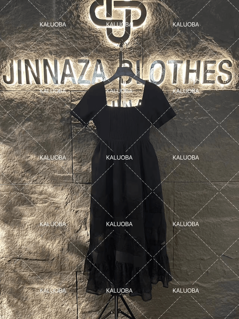 【原创大码设计师款】2024夏季新款显瘦木耳边提花时尚连衣裙5596