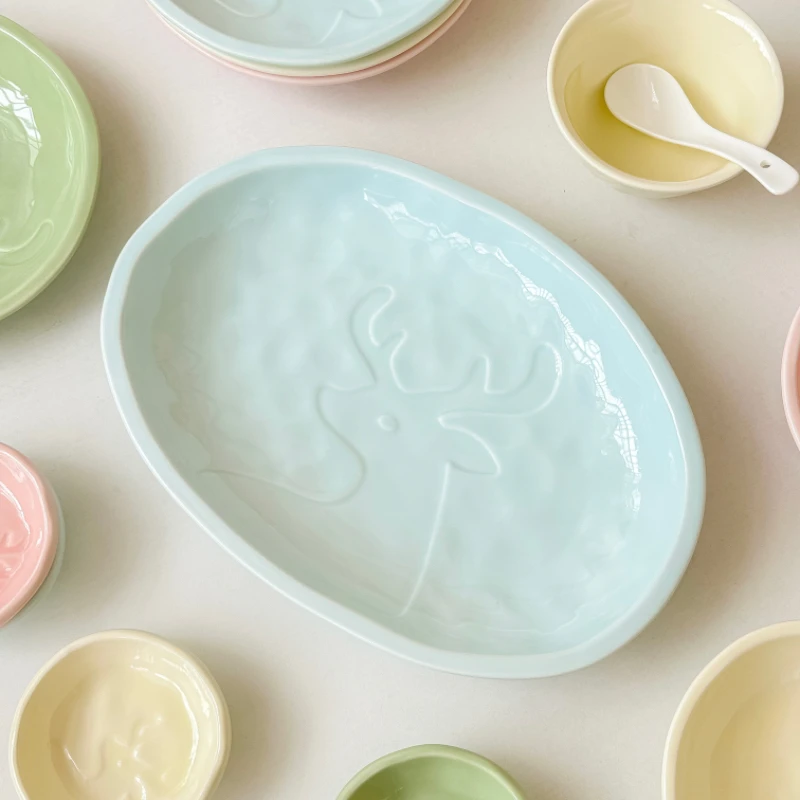 鹿影奶油风高颜值陶瓷鱼盘家用盘子菜盘2025新款蒸鱼盘网红大餐盘