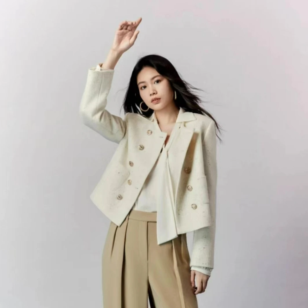 阿玛施AMASS气质时尚秋冬双排扣圆领长袖编织小香风外套  5400837