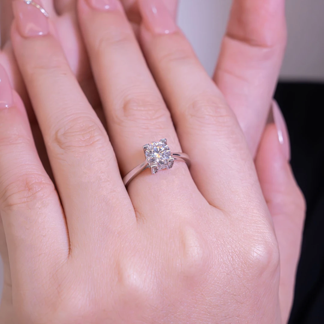 非金属莫桑石戒指 【亿莱.珠宝】女款婚戒HW仙女1ct戒指