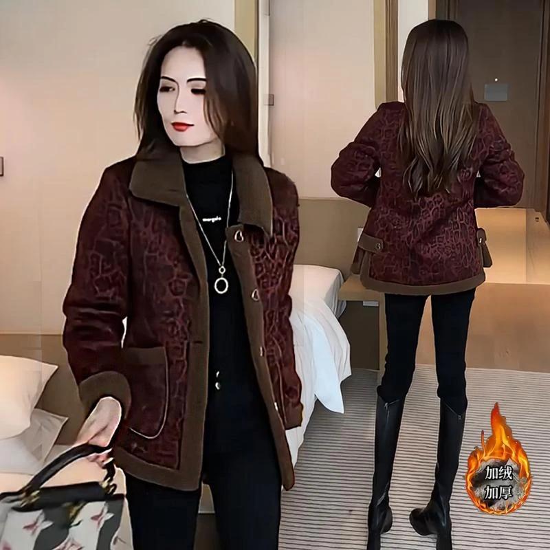 加绒加厚皮毛一体短外套女2024冬季新款时髦洋气豹纹保暖呢子大衣