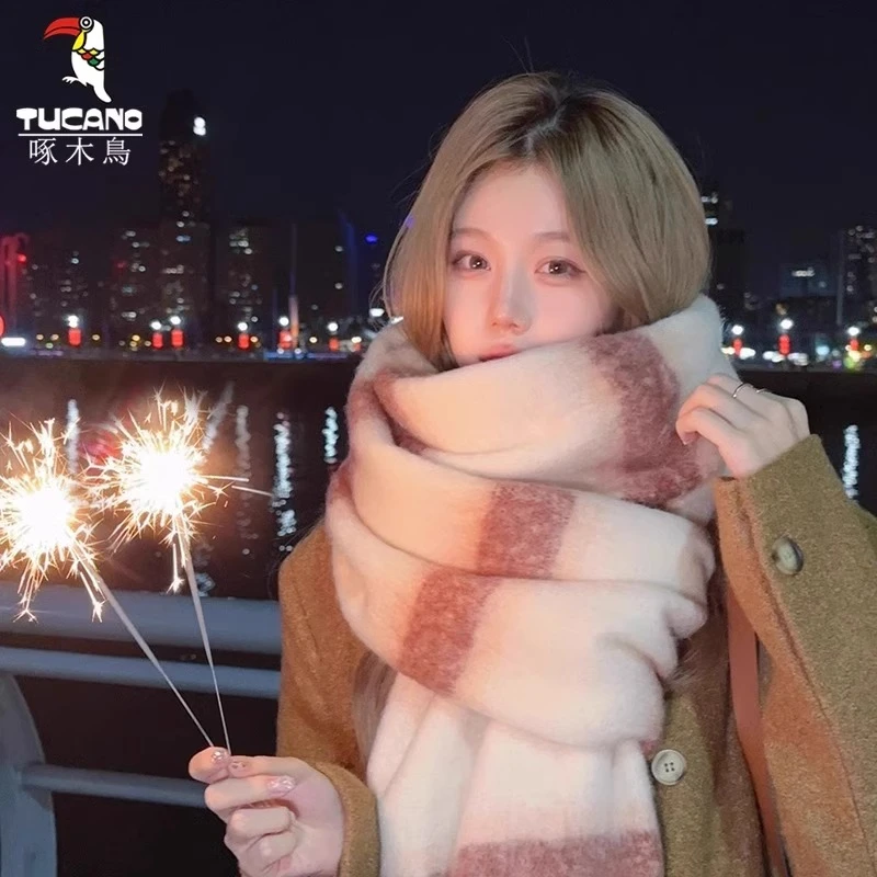 高级感围巾女生冬季2025新款加厚保暖学生防寒披肩韩版仿羊绒围脖