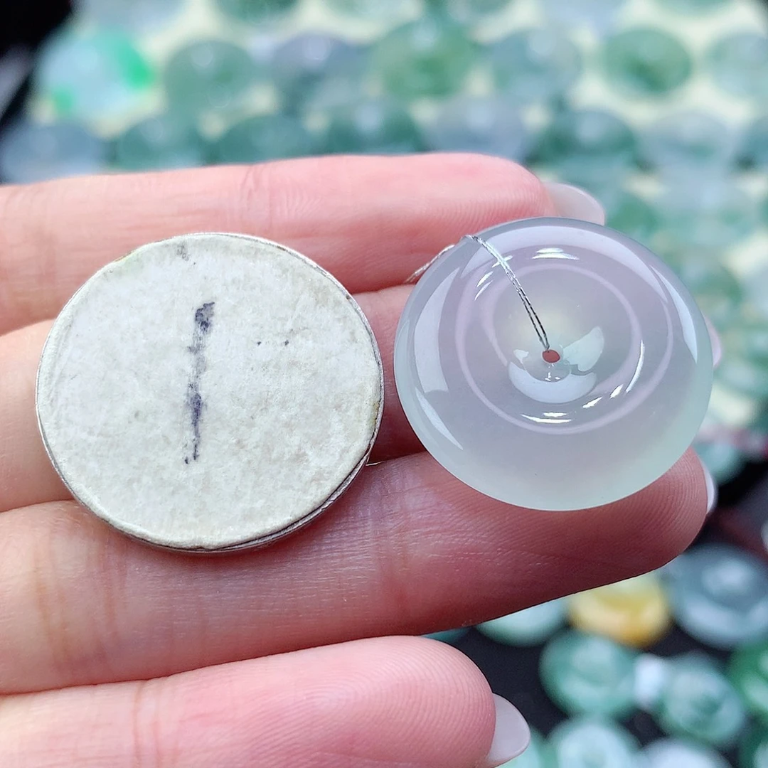 翡翠颈饰未镶嵌吊坠180