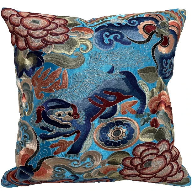 46x46cm狮子滚绣球精工绣花靠垫（一个 不含芯）