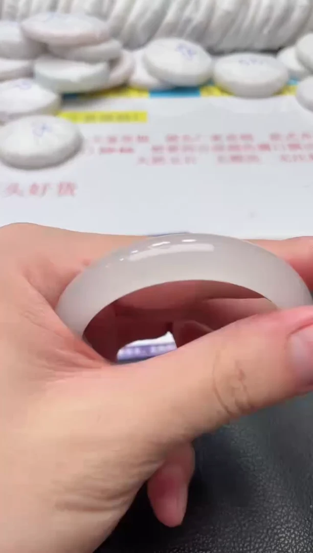 【闪购商品】玛瑙/玉髓手镯未镶嵌49++50TT