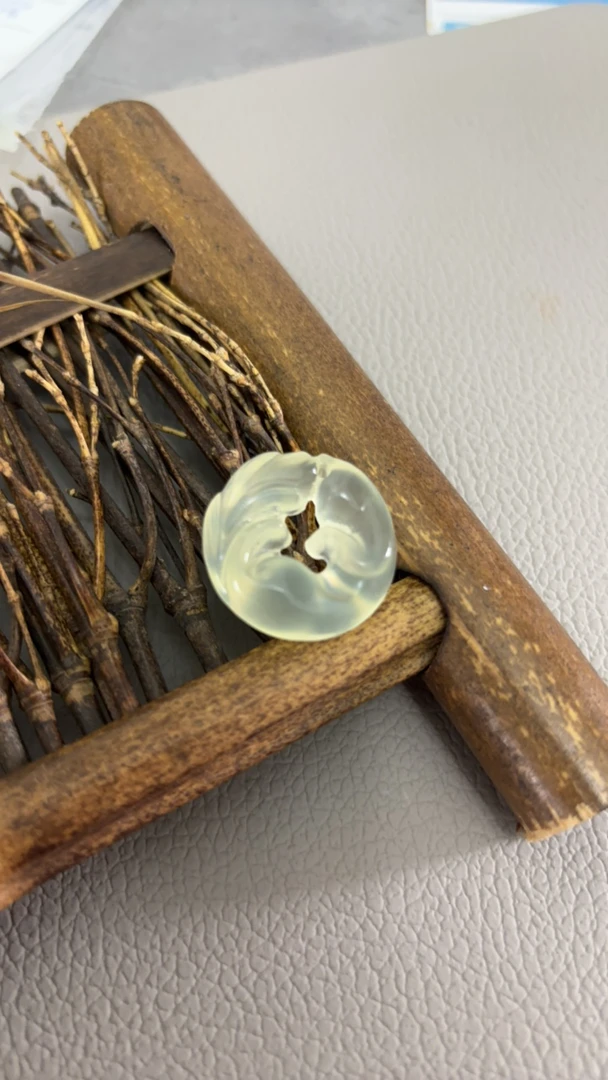 天然岫玉玉石吊坠