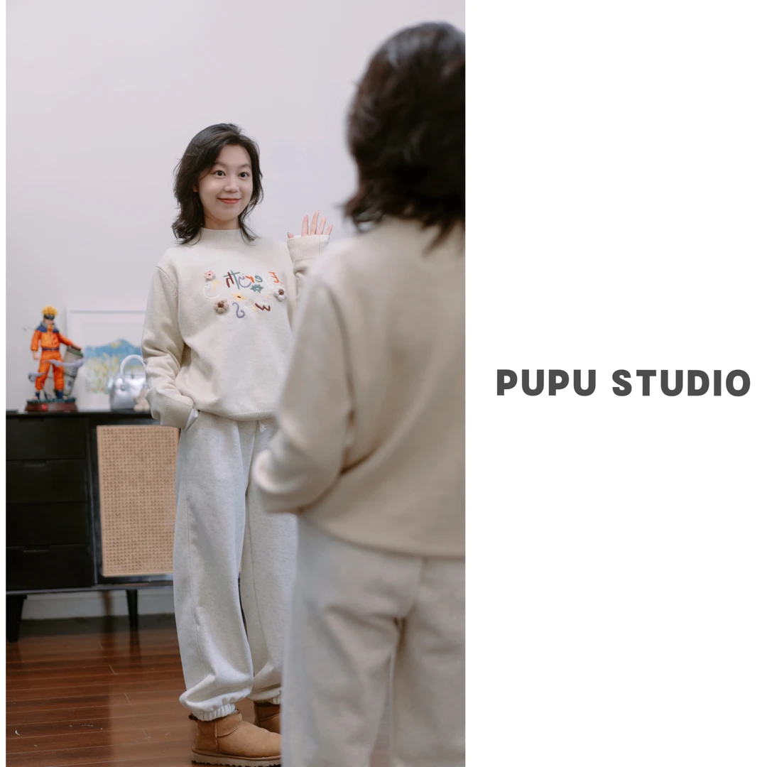 立体钩花中领毛衣