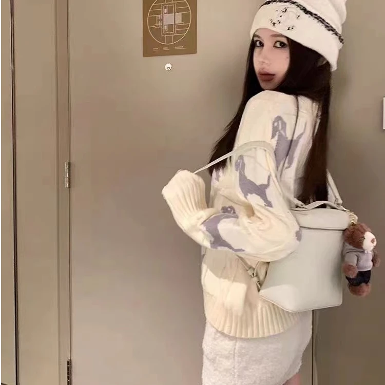 秋冬厚款圆领针织开衫女设计感小狗提花毛衣慵懒百搭麻花短款外套