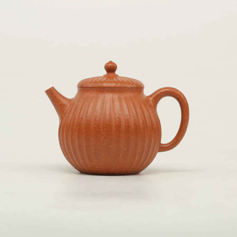 汪汪茶器 半亩花田 冷黄金 245cc 侯峰手制紫砂壶