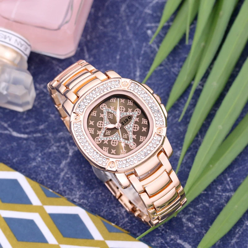 新款正品高颜值设计潮流轻奢四叶草百搭奢华女士腕表