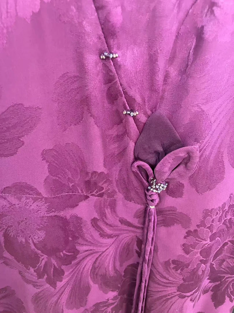 叶辰甄选香云纱  夏季V领斜门襟缎面花罗连衣裙(紫罗兰X2122-1)