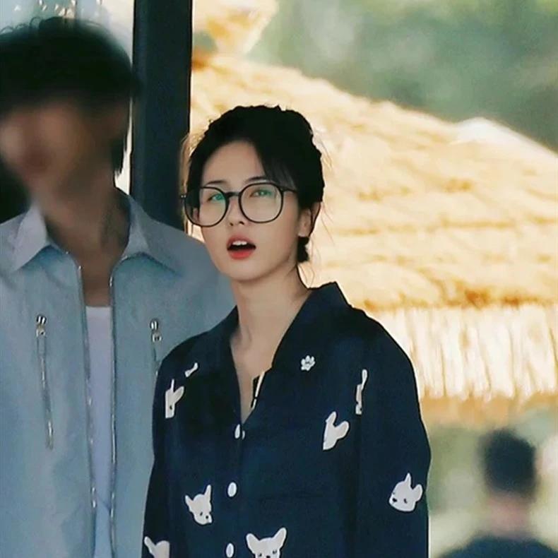 明星同款黑框眼镜女防蓝光防辐射平光护目镜近视眼睛框架可配度数