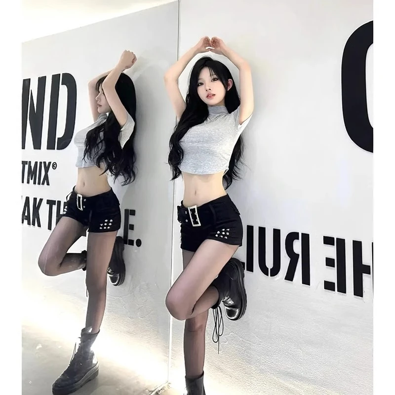辣妹暗黑性感铆钉显瘦超短牛仔短裤夏季黑色包臀热裤打底辣妹短裤