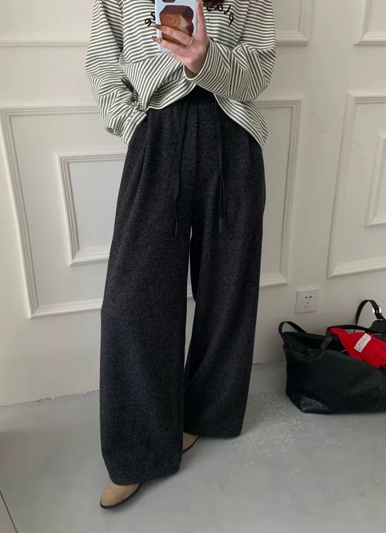 显瘦加绒百搭拖地直筒裤