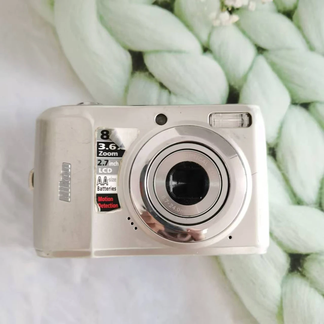 9新 Nikon/尼康 L19 800万像素3倍光学变焦随身摄影银色拍照迷你