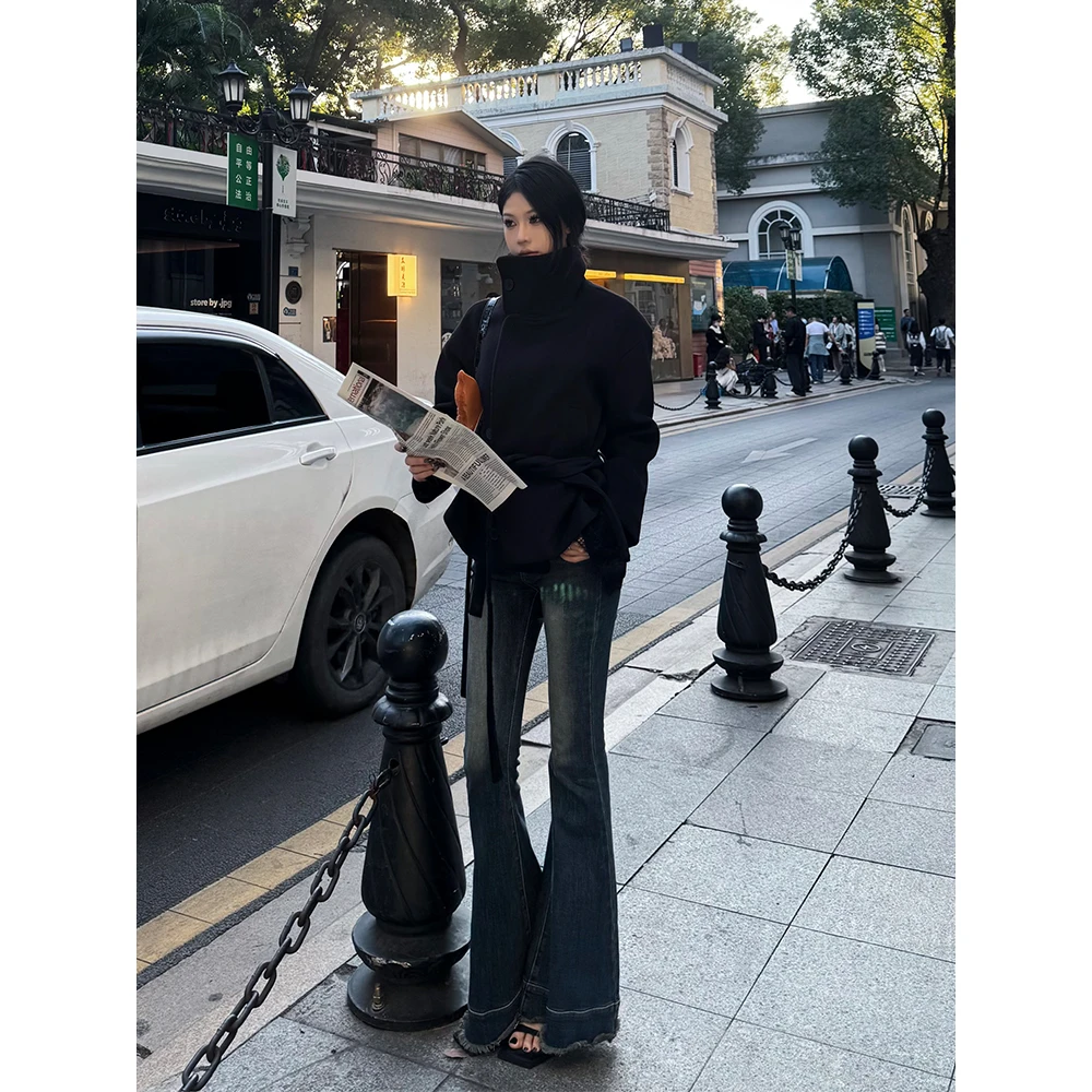 IFMR秋季修身牛仔裤设计感气质显瘦裤子深色拖地裤微喇裤毛边女