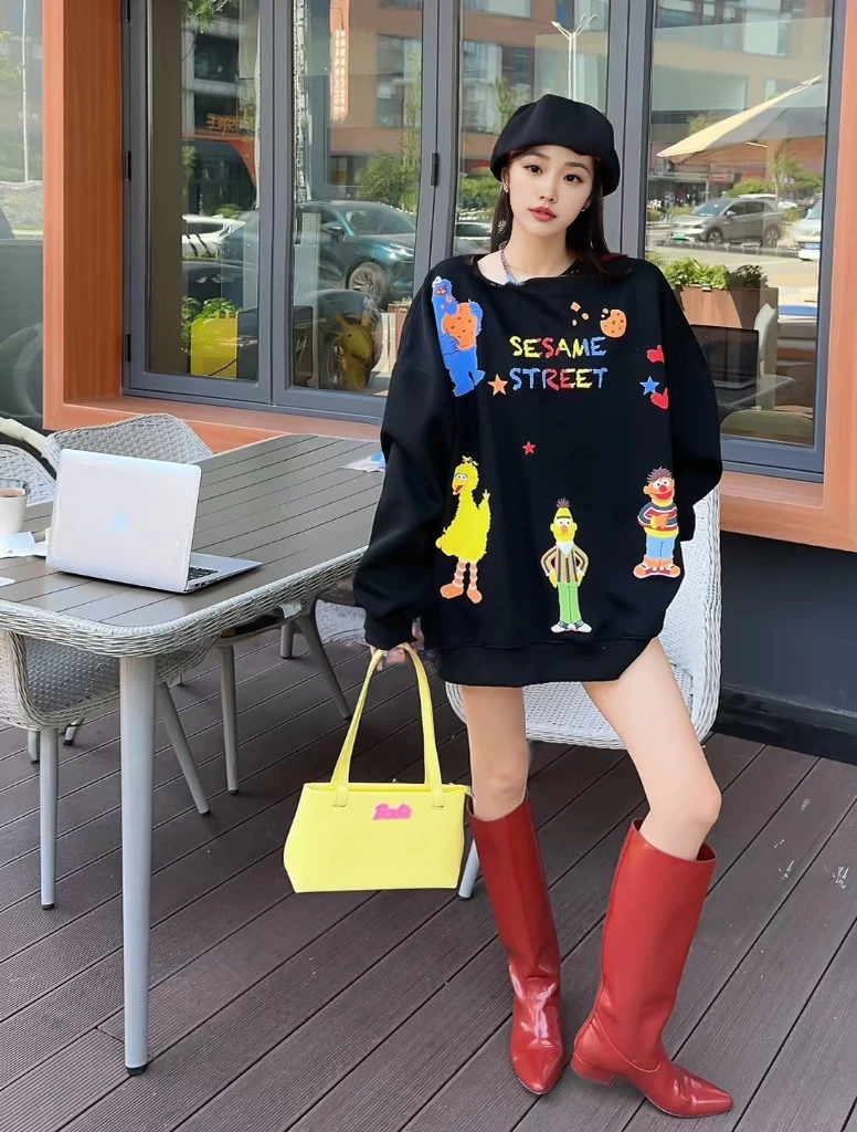 圆领芝麻街花卫衣秋季网红爆款宽松大版潮牌时尚百搭女士上衣长袖