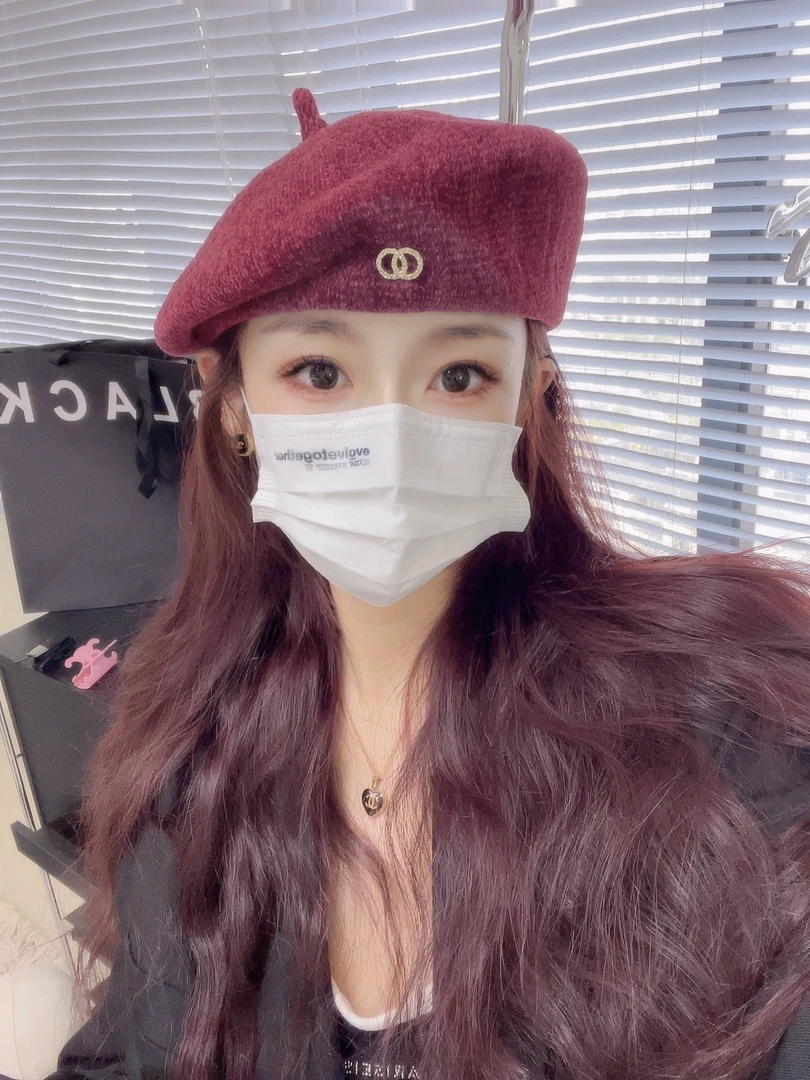 晴子  秋冬必备安可拉红贝雷帽雪尼尔定型显脸小气质百搭画家帽