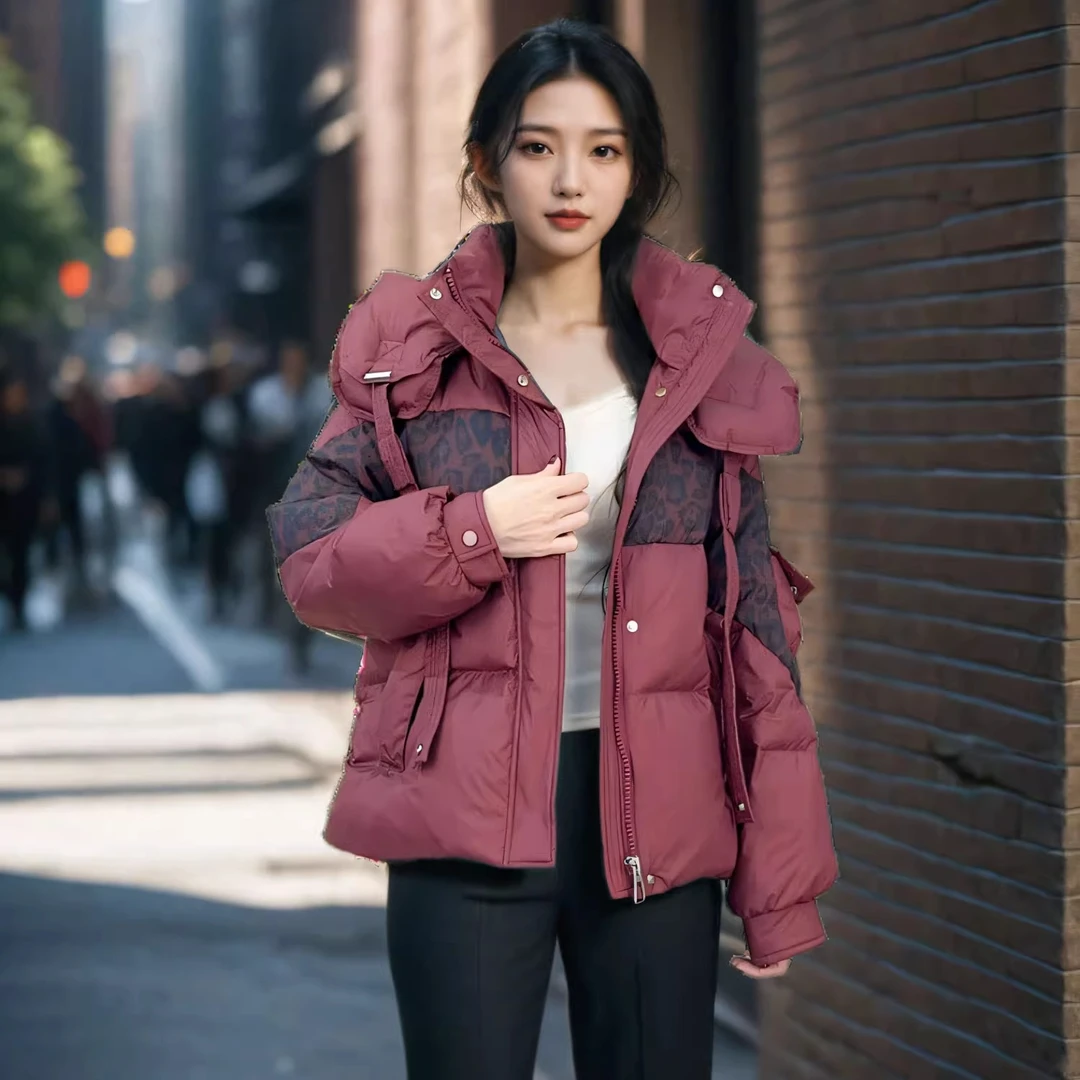 冬季2024新款豹纹外套加绒加厚时尚小个子90白鸭绒印花连帽外套女