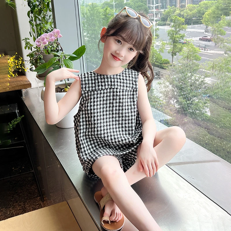 女童韩版黑白格子套装2024新款洋气小女孩夏装无袖背心短裤两件套