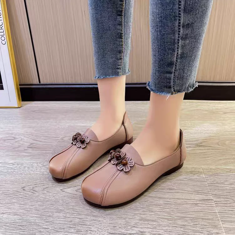 妈妈鞋中老年舒适软底软皮平底鞋牛筋底防滑皮鞋平跟女鞋春季单鞋