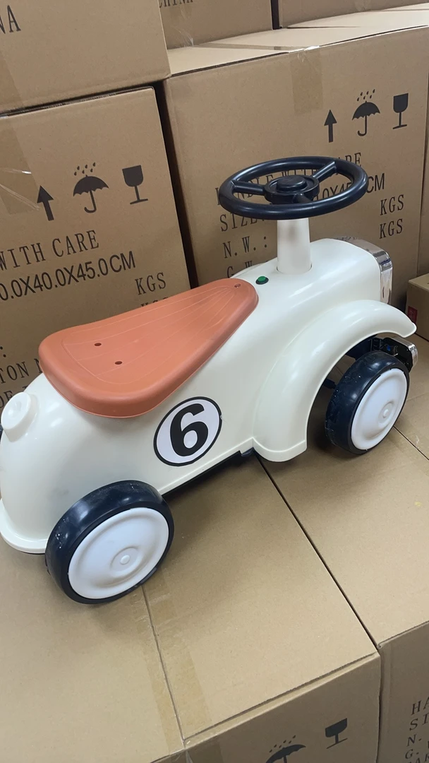 酷炫时尚玩具车1-3岁