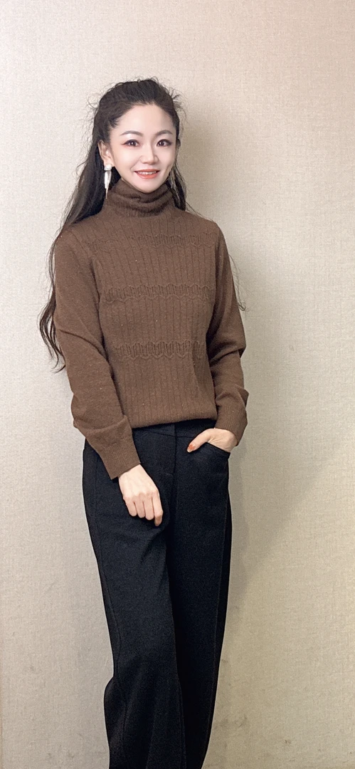 24413093【高斯雪岚】新品简约百搭毛衣