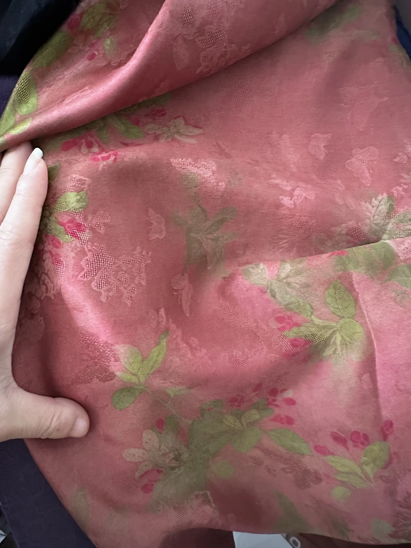 【粉色小花】116门幅30姆米花萝红云纱面料 半米链接 （无退换）