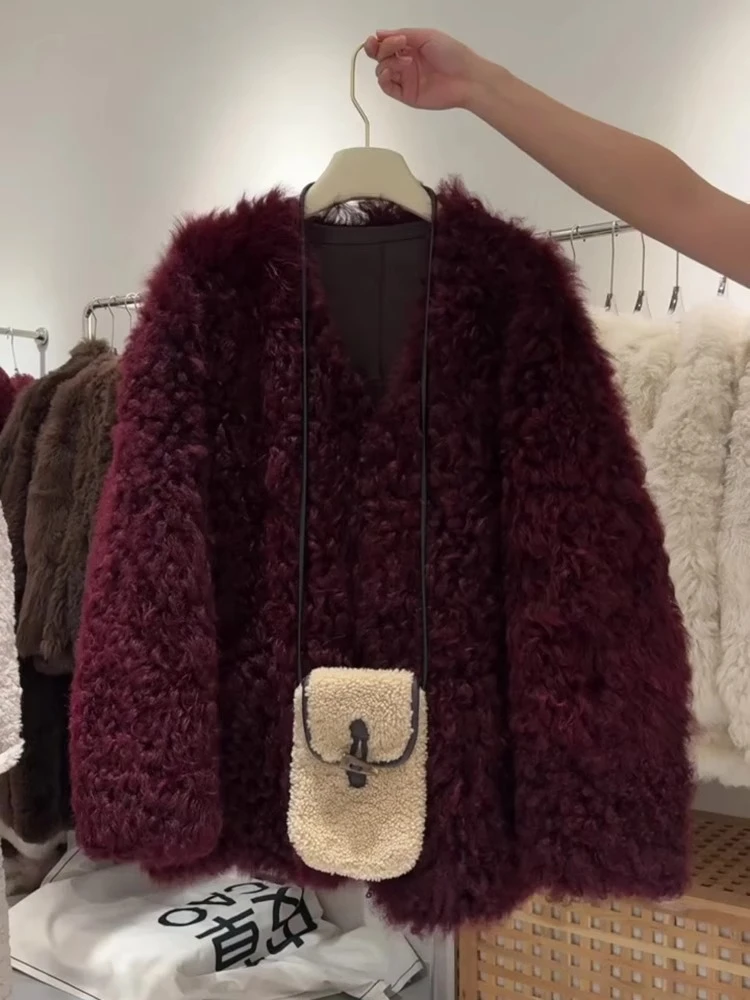 今年流行漂亮美式复古洋气超好看小个子酒红色羊羔毛短外套女冬季